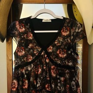 Floral Short Sleeve Top